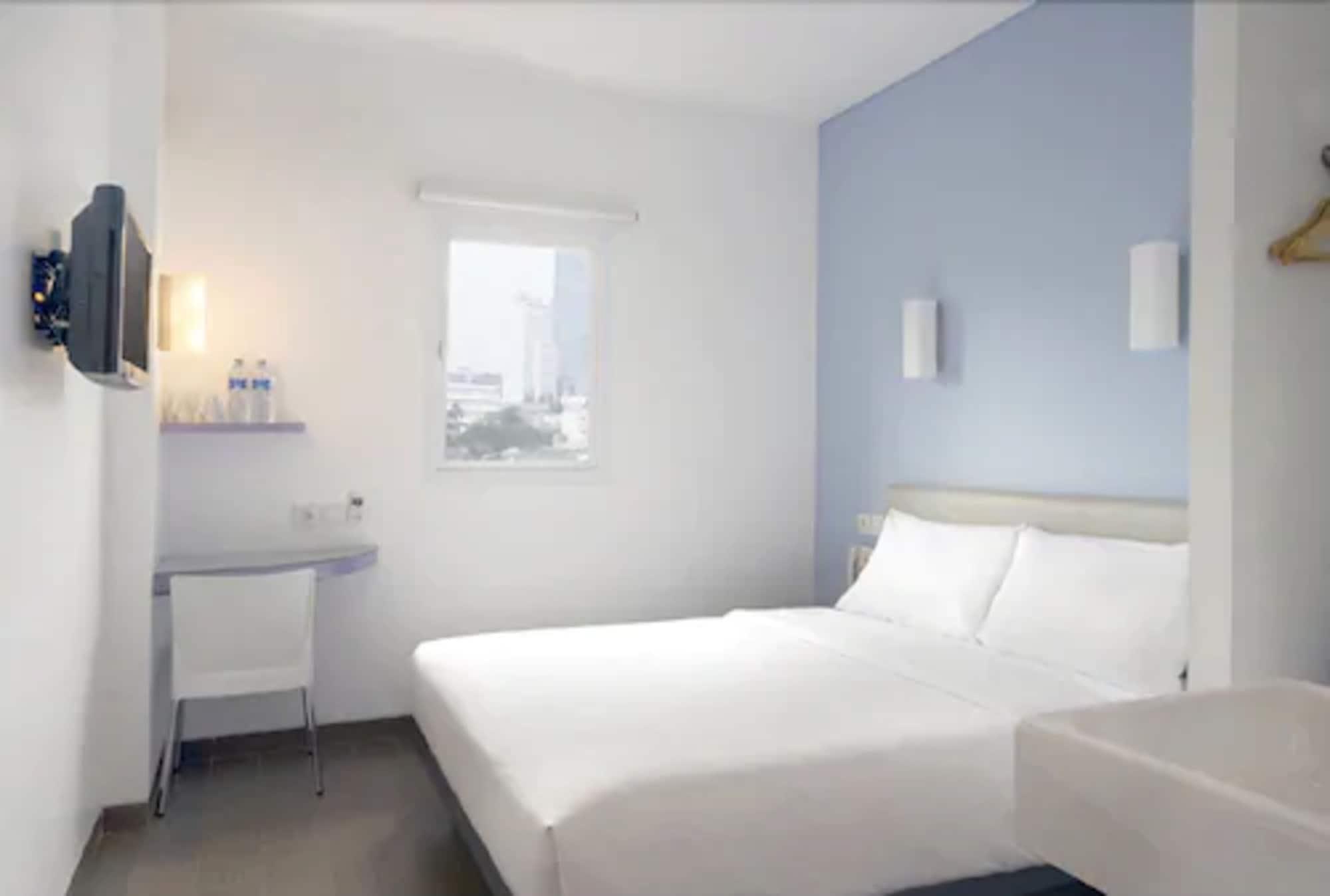 Amaris Hotel Senen Giacarta Camera foto