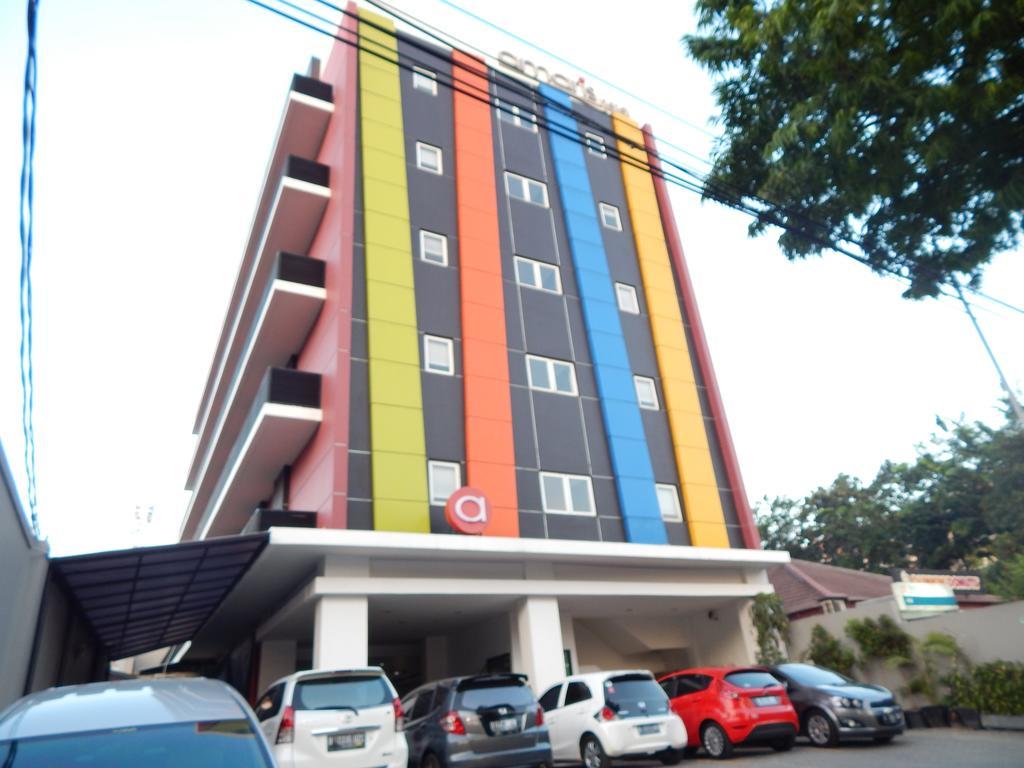 Amaris Hotel Senen Giacarta Esterno foto