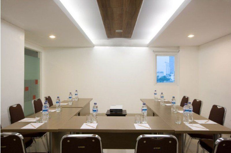 Amaris Hotel Senen Giacarta Esterno foto